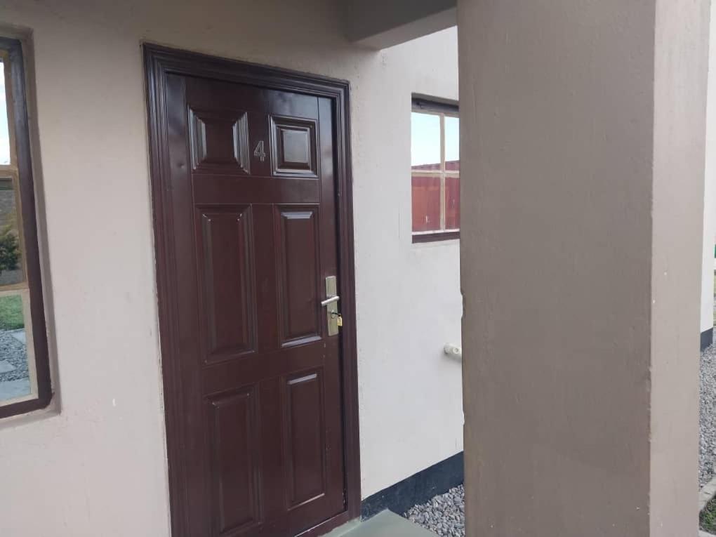 Emmrose Apartments Chingola Buitenkant foto