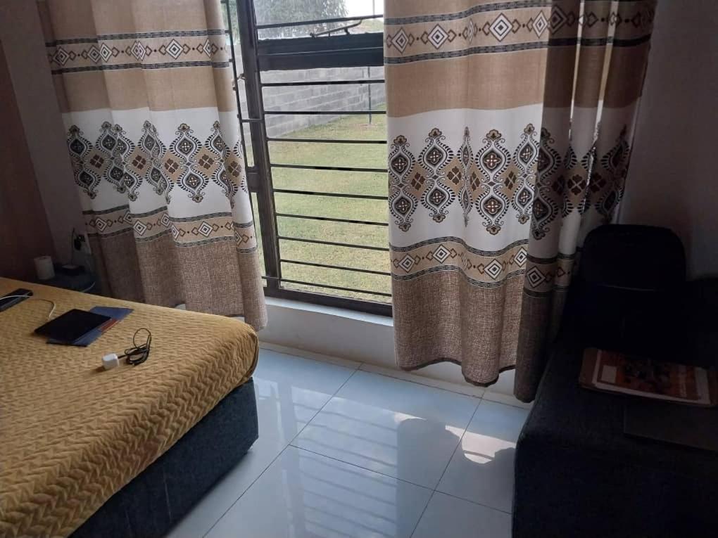 Emmrose Apartments Chingola Buitenkant foto